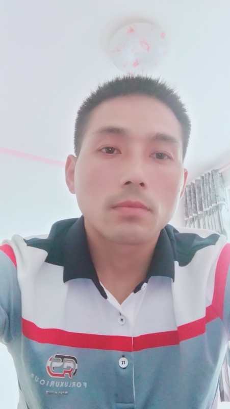 染红尘世的第一张照片--十堰王婆说媒